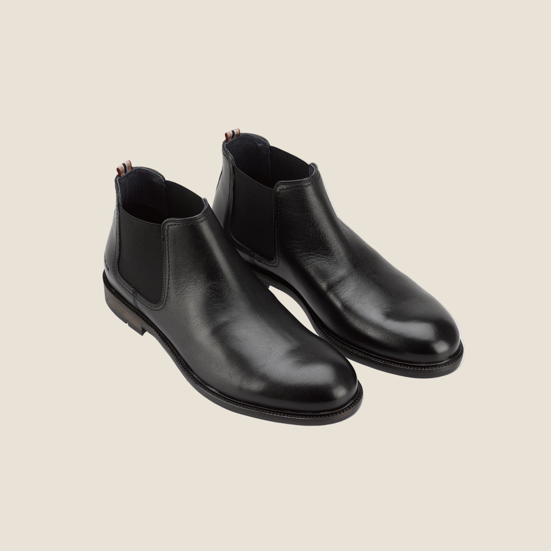 Ambitious Caye Chelsea boot