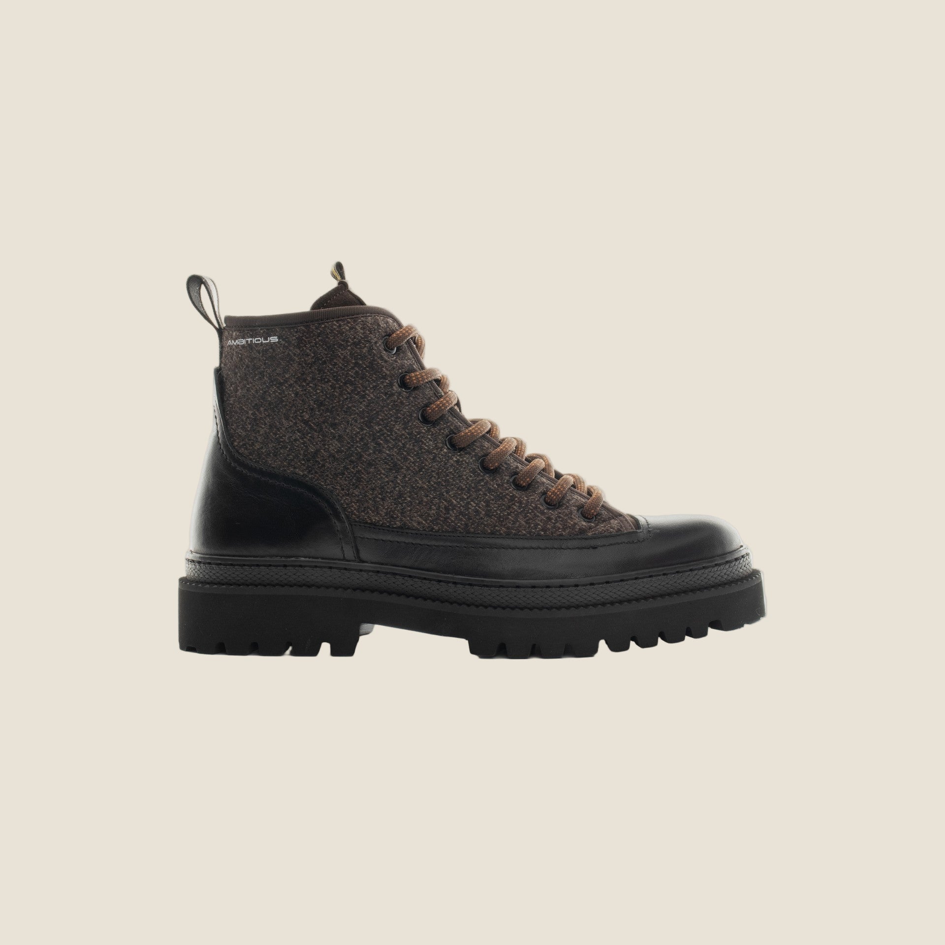 PELION Hiking Boot