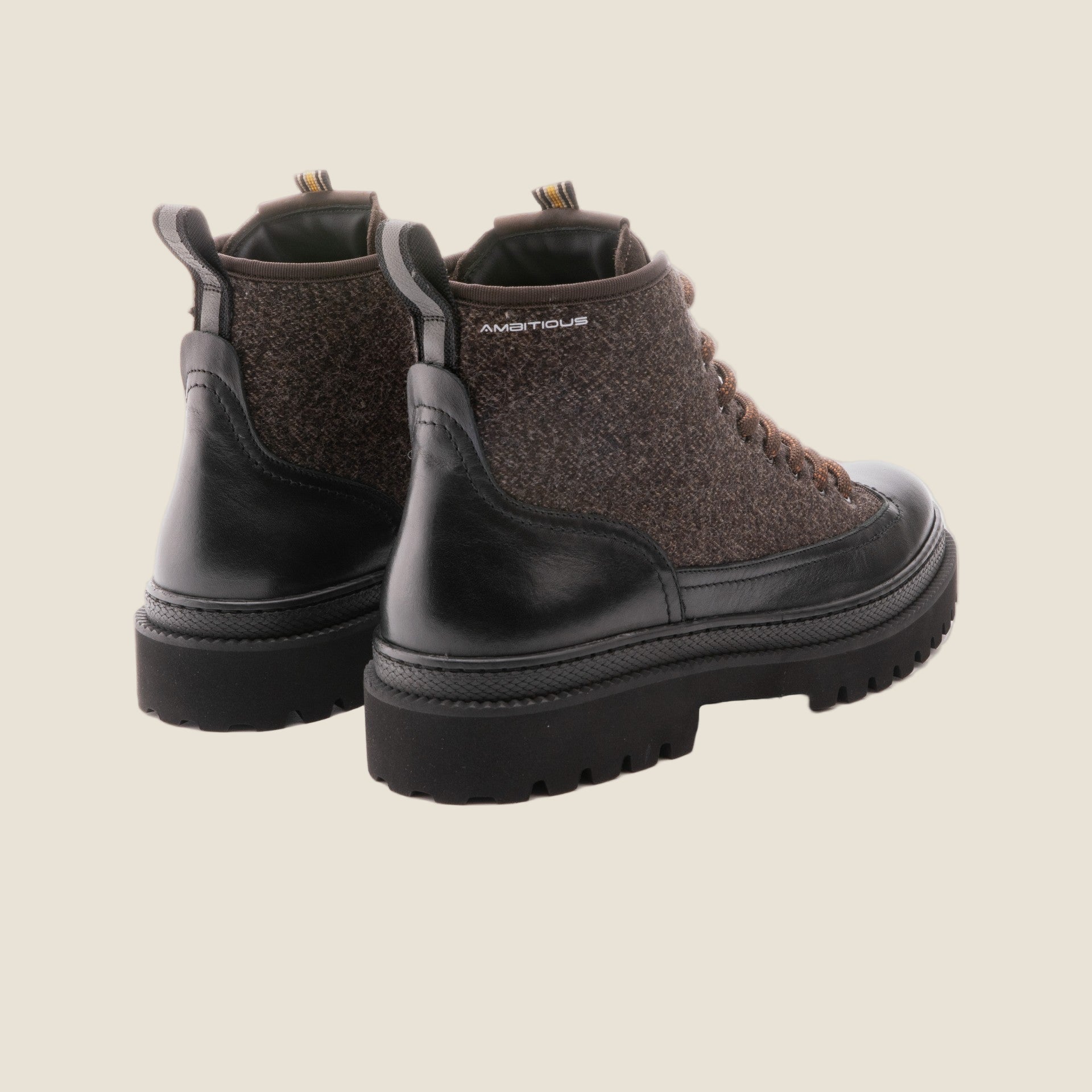 PELION Hiking Boot