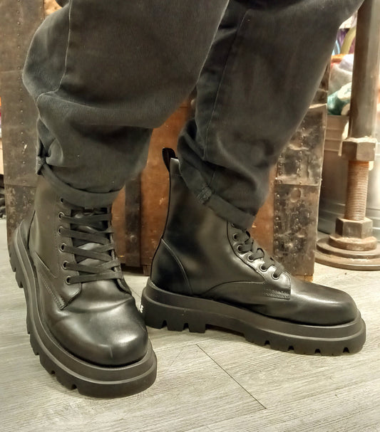 Gaelle Paris Anfibio combat boot con cappiolino stampato