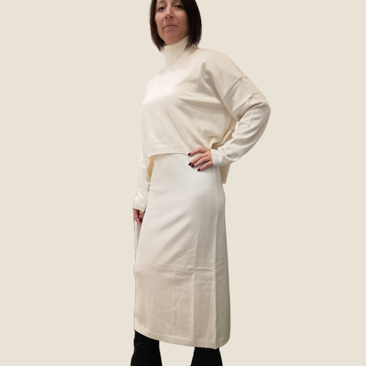 OVER/D completo abito e dolcevita in maglia