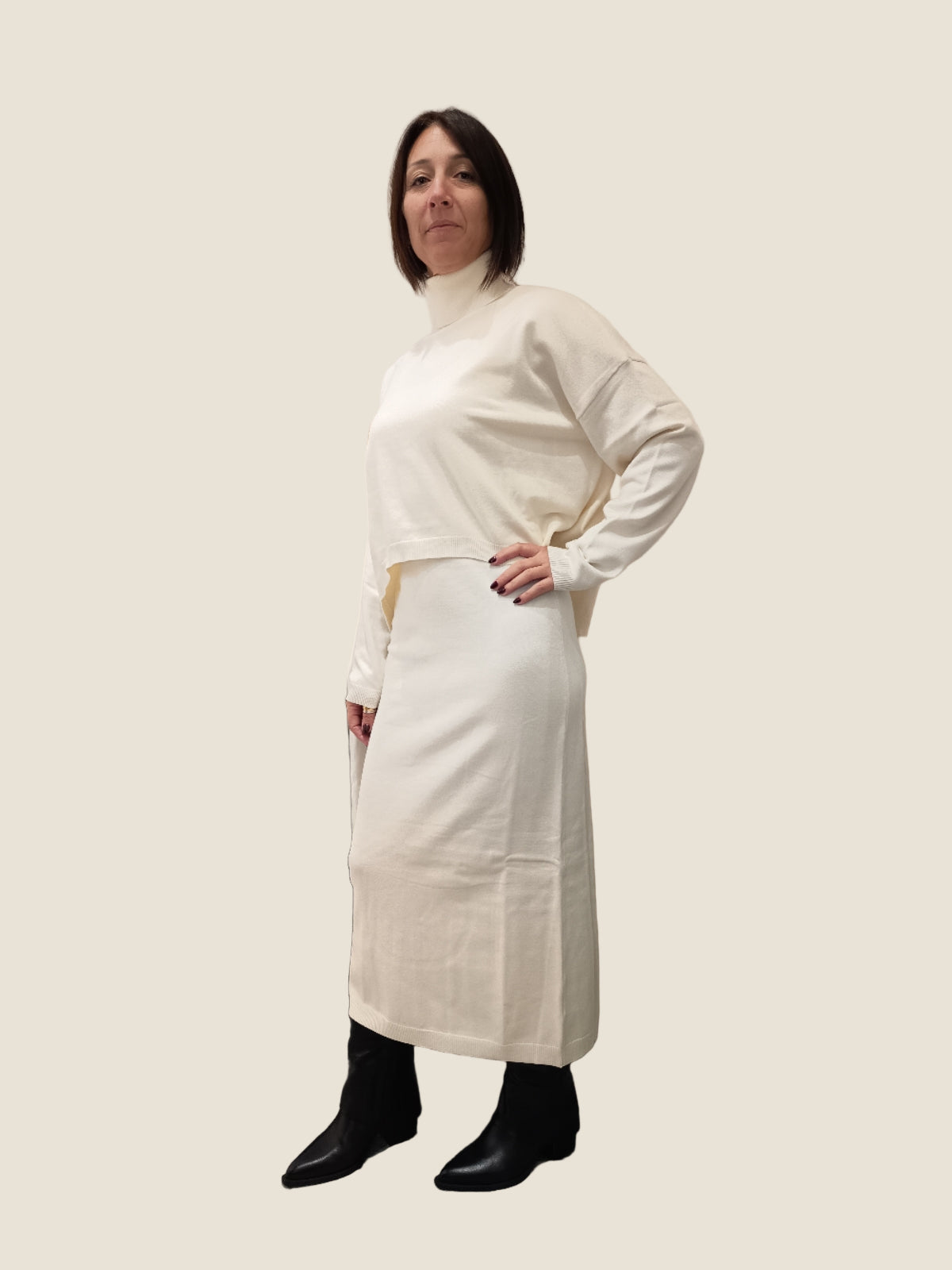 OVER/D completo abito e dolcevita in maglia