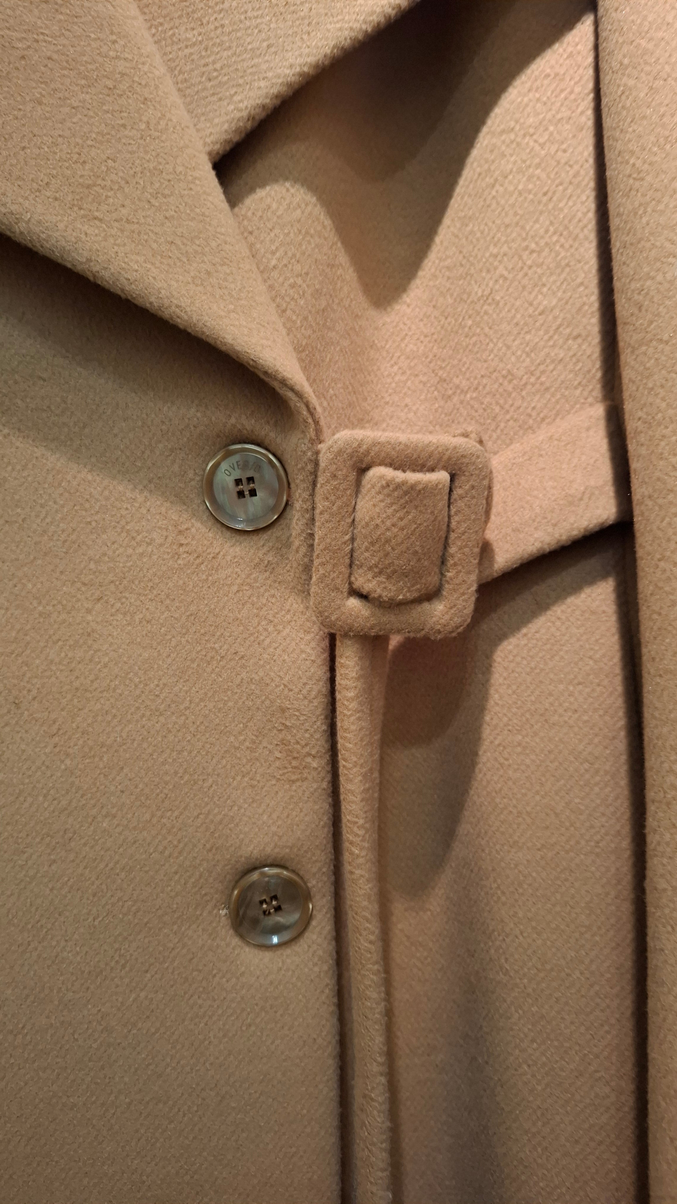 OVER/D cappotto con cintura