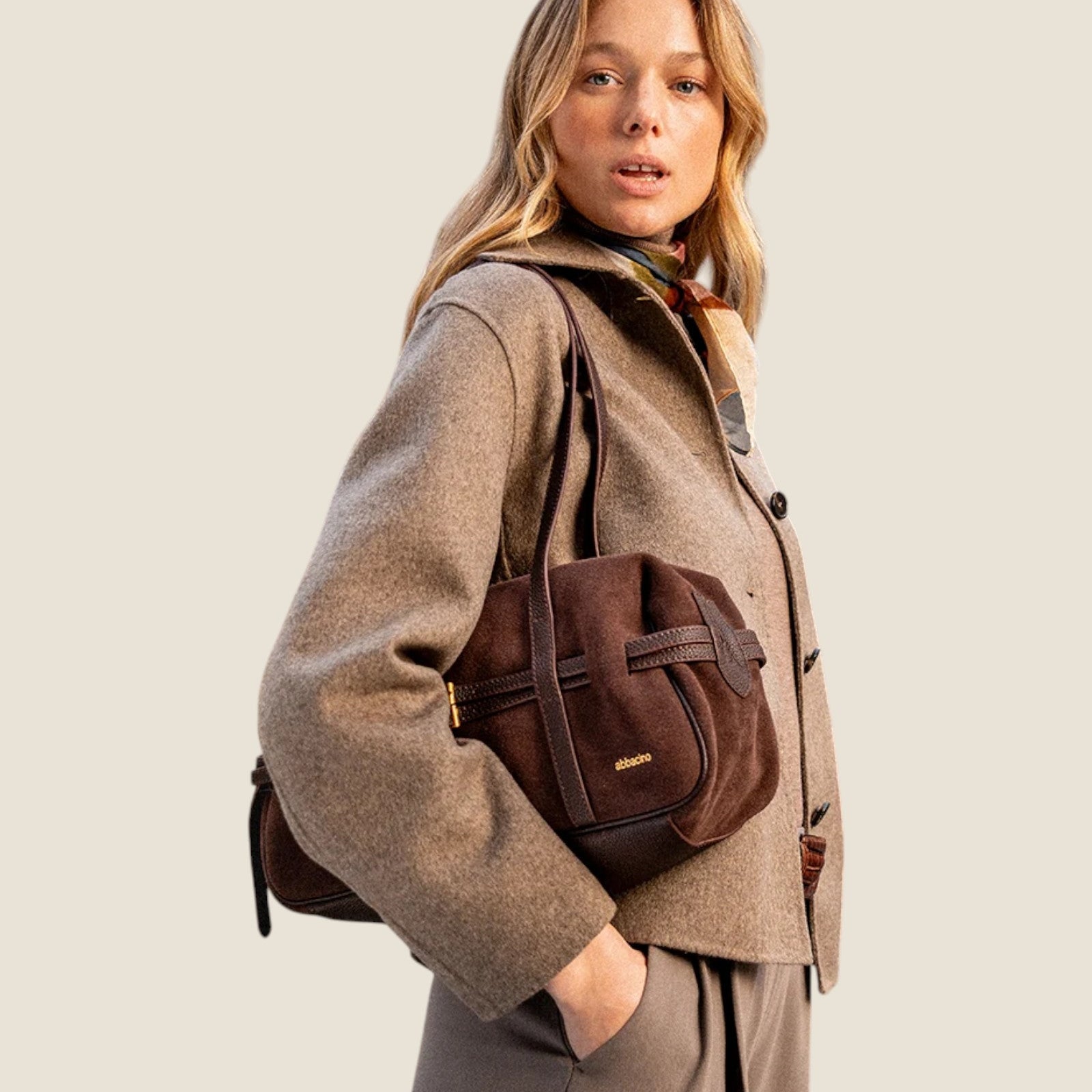 Borsa a spalla in camoscio Marrone