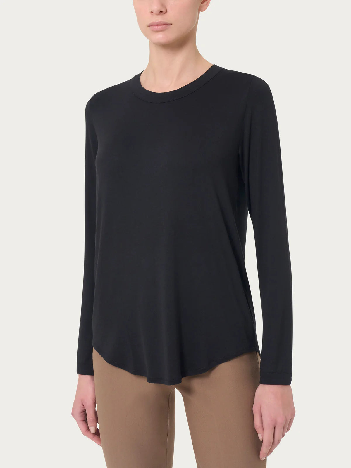 ECOVISCOSA MANICA LUNGA COLLO BARCHETTA