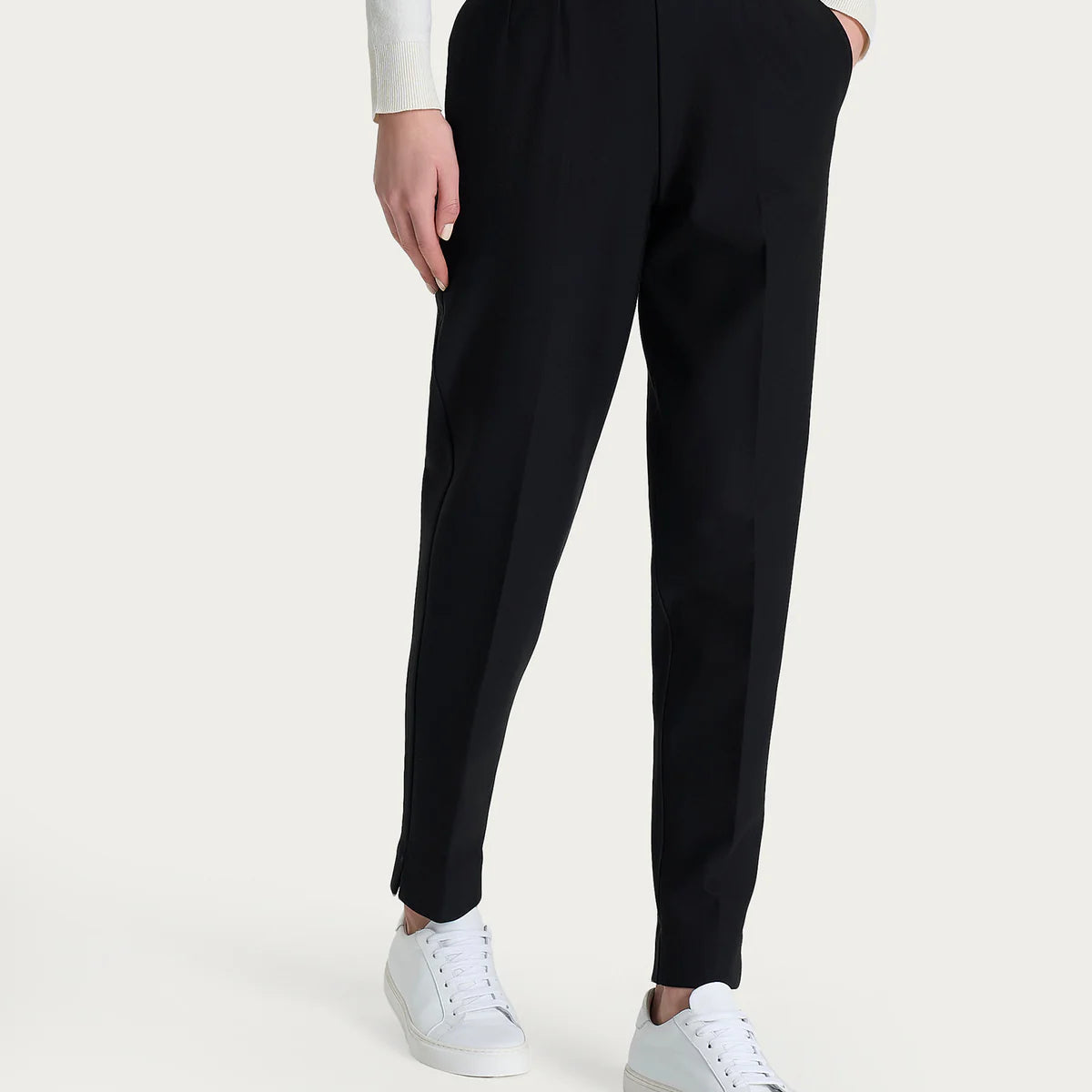 COMPACT PANTS CARROT WITH POCKETS