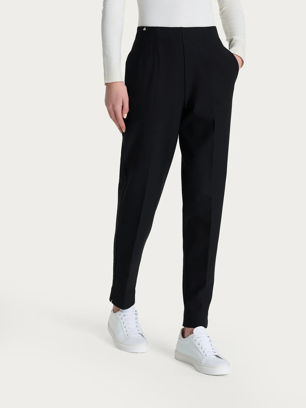 COMPACT PANTS CARROT WITH POCKETS