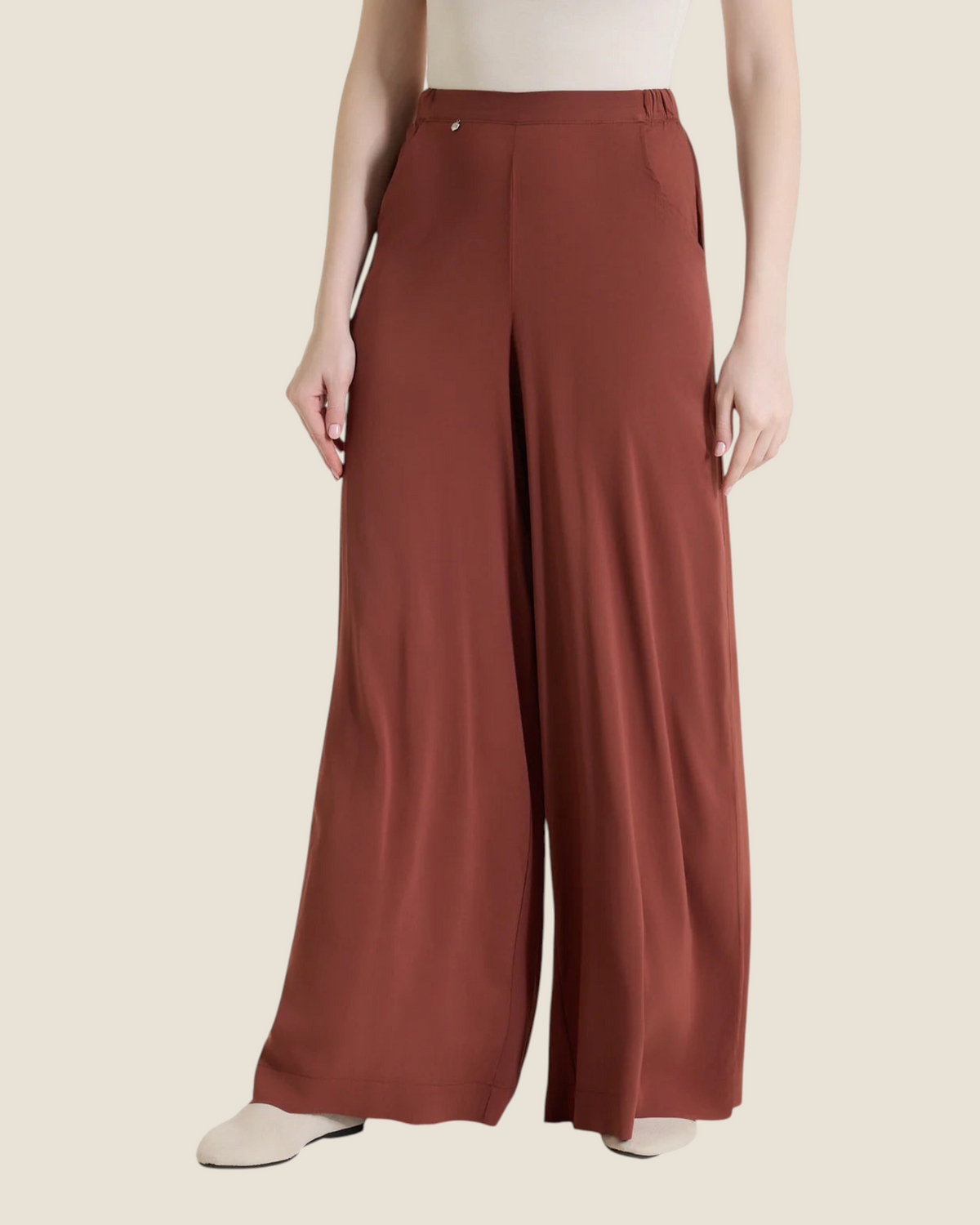 Pantalone a palazzo Madison Shop color ruggine in voile stretch con vita elasticizzata e vestibilità ampia