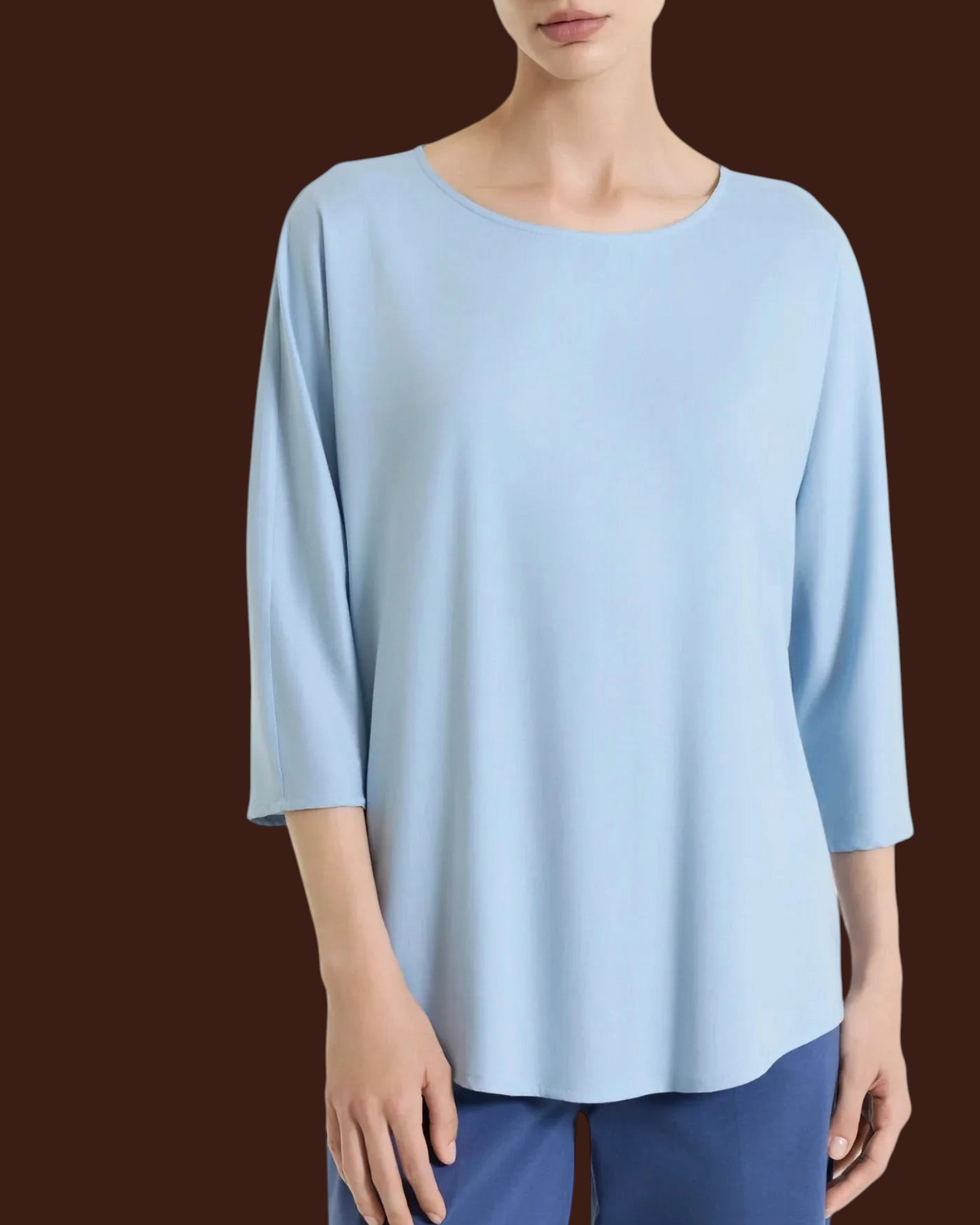 Blusa Ragno Madison Shop azzurra in voile stretch con scollo a barchetta e maniche kimono a tre quarti