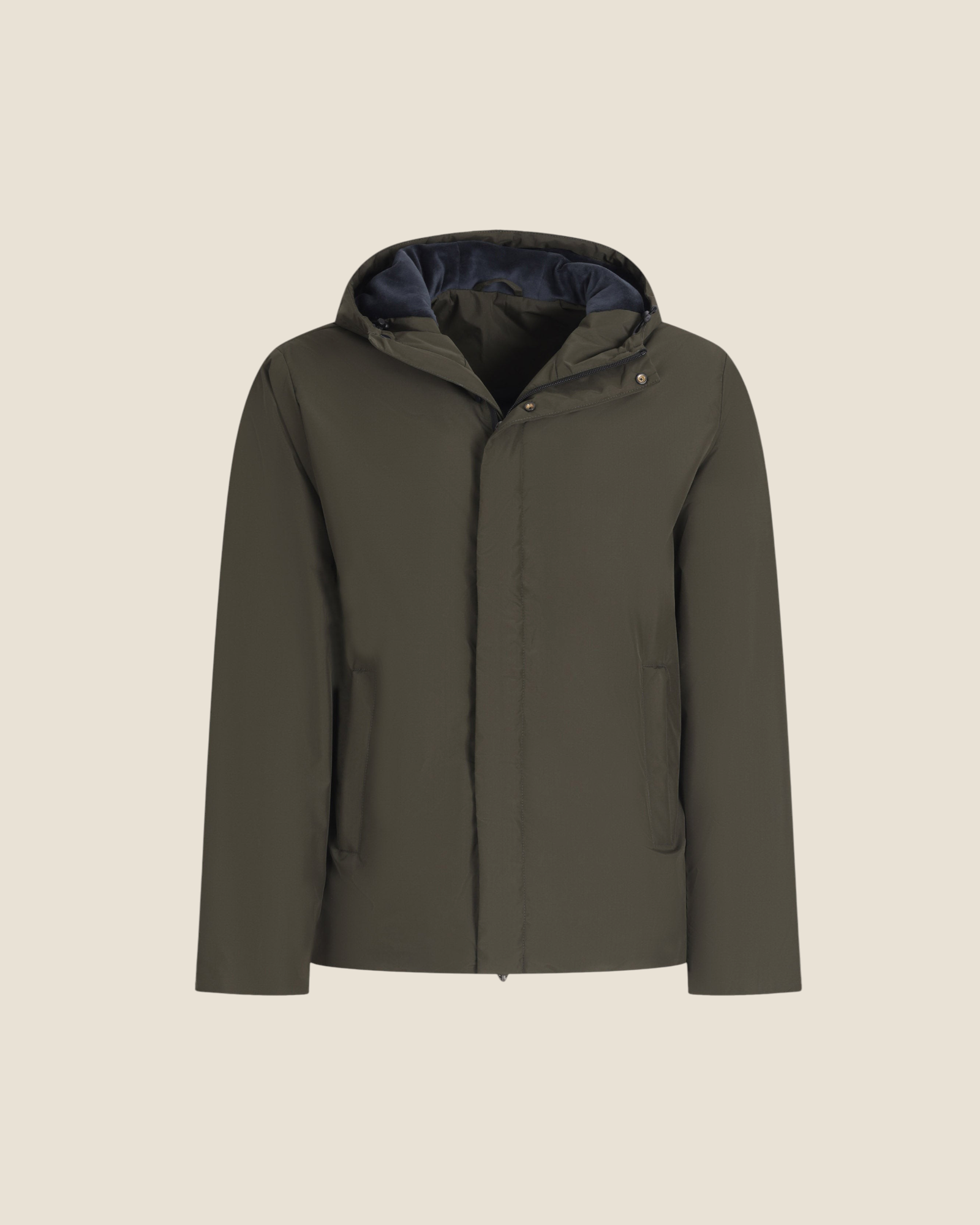Giubbino Madison Shop verde oliva in nylon con cappuccio foderato in ciniglia, chiusura con zip e tasche laterali.