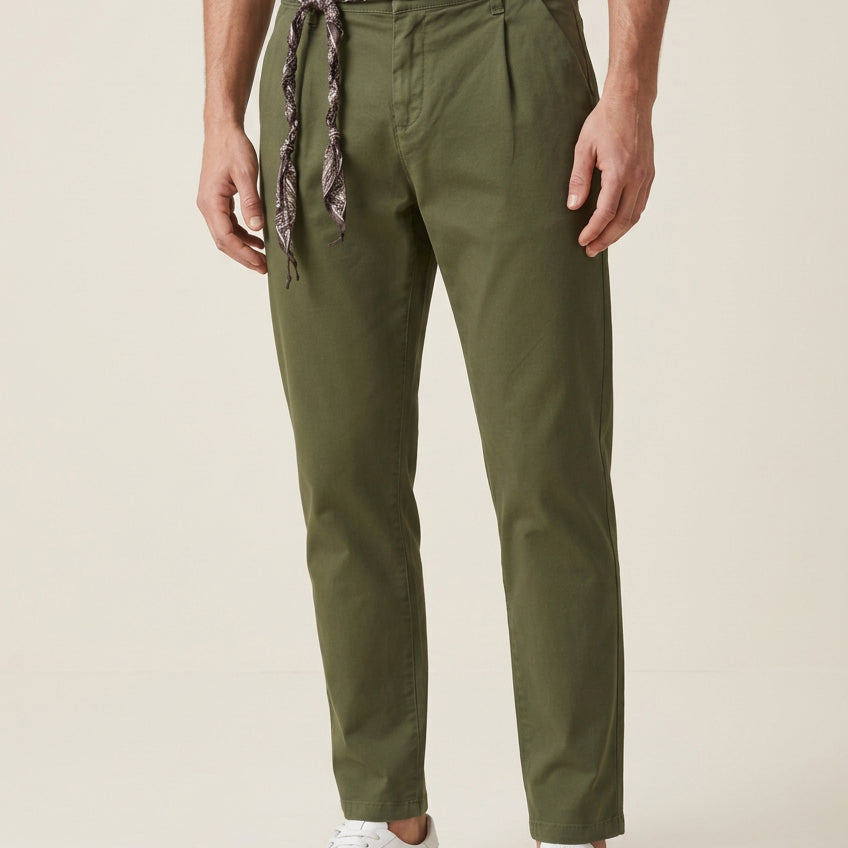 Pantalone chino 1 pince 'tapered fit' con elast. dt t cap