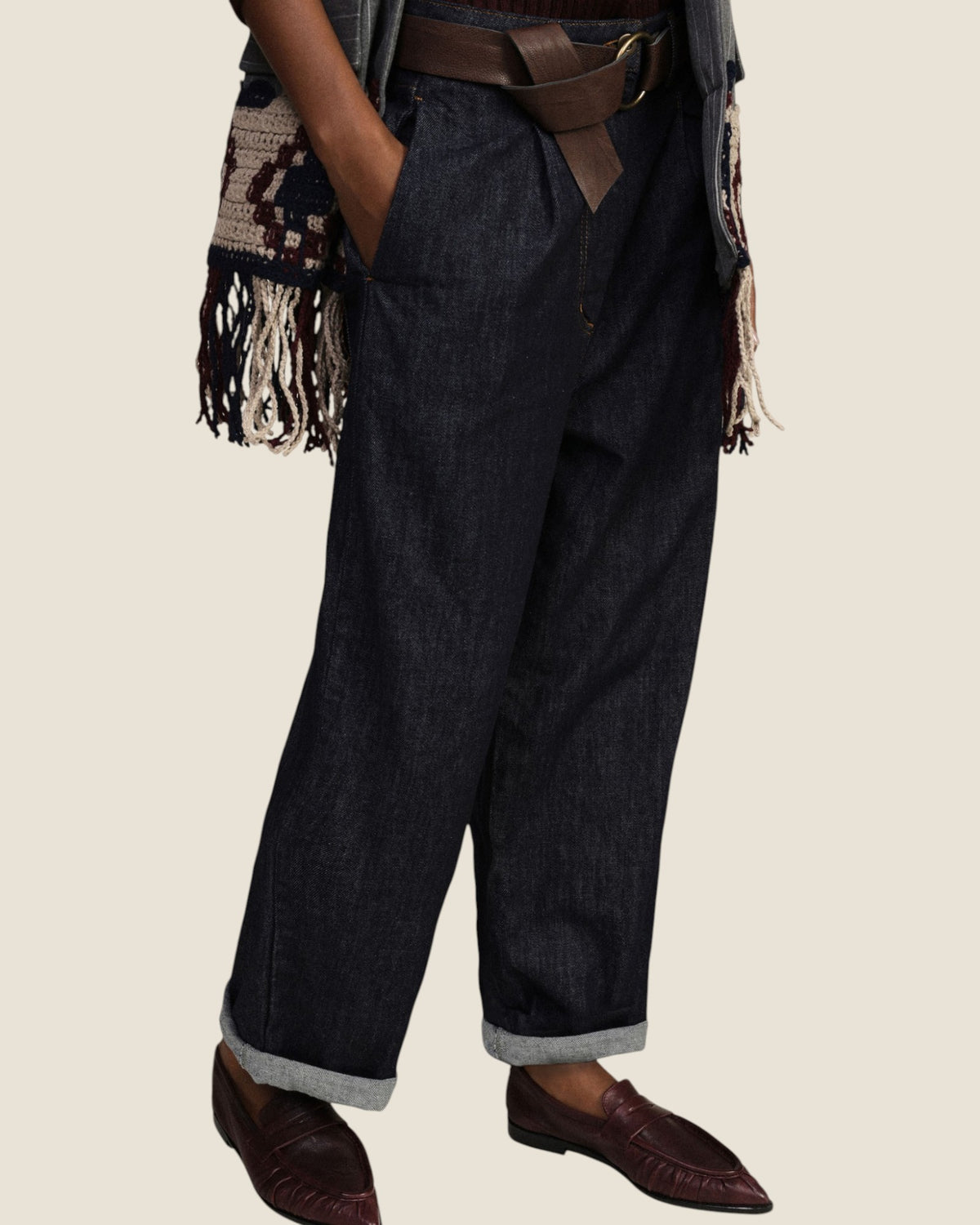 Jeans ampi con risvolto e cintura annodata Denim