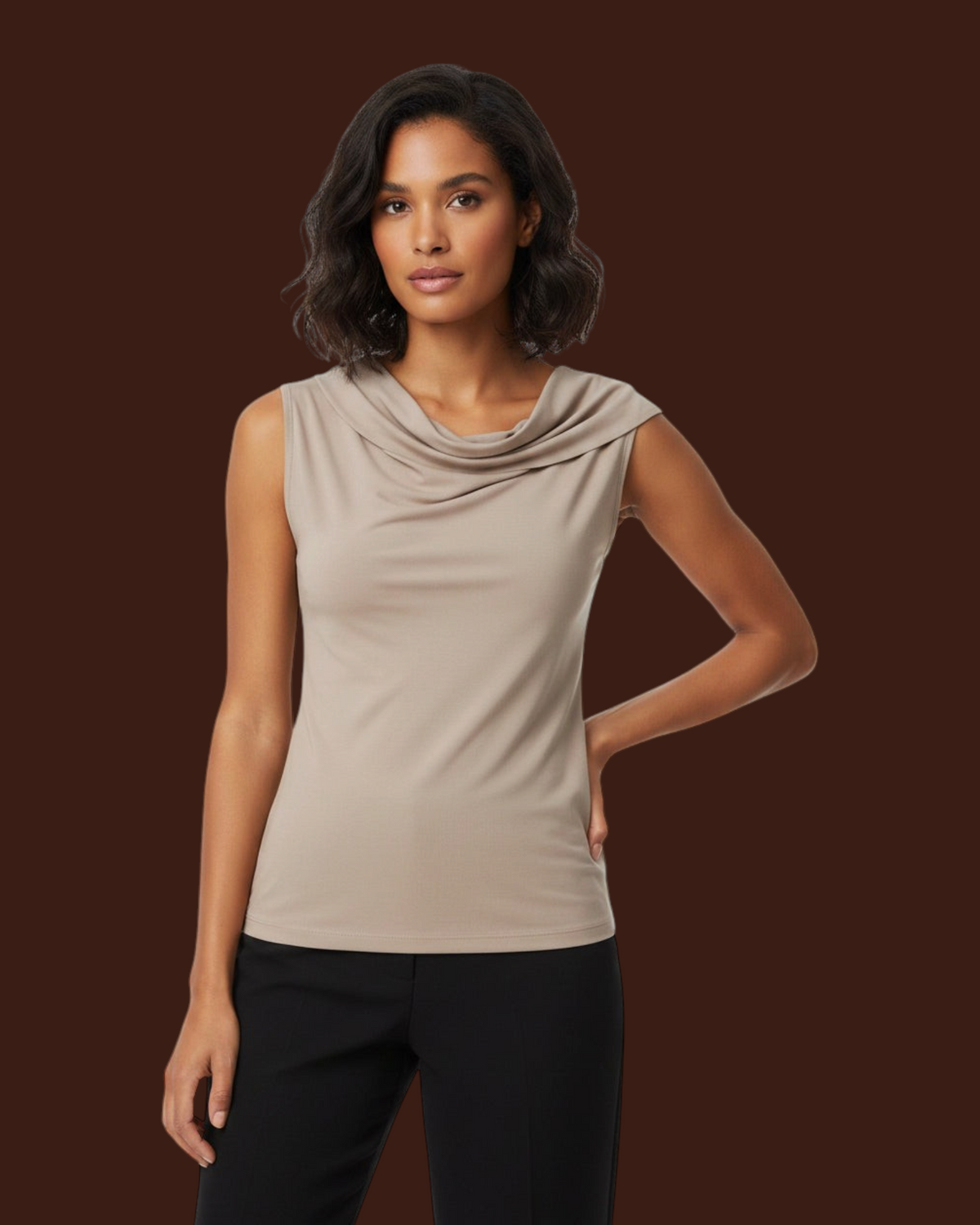 Maglia smanicata Madison Shop color tortora con scollo a barchetta asimmetrico in viscosa e poliestere
