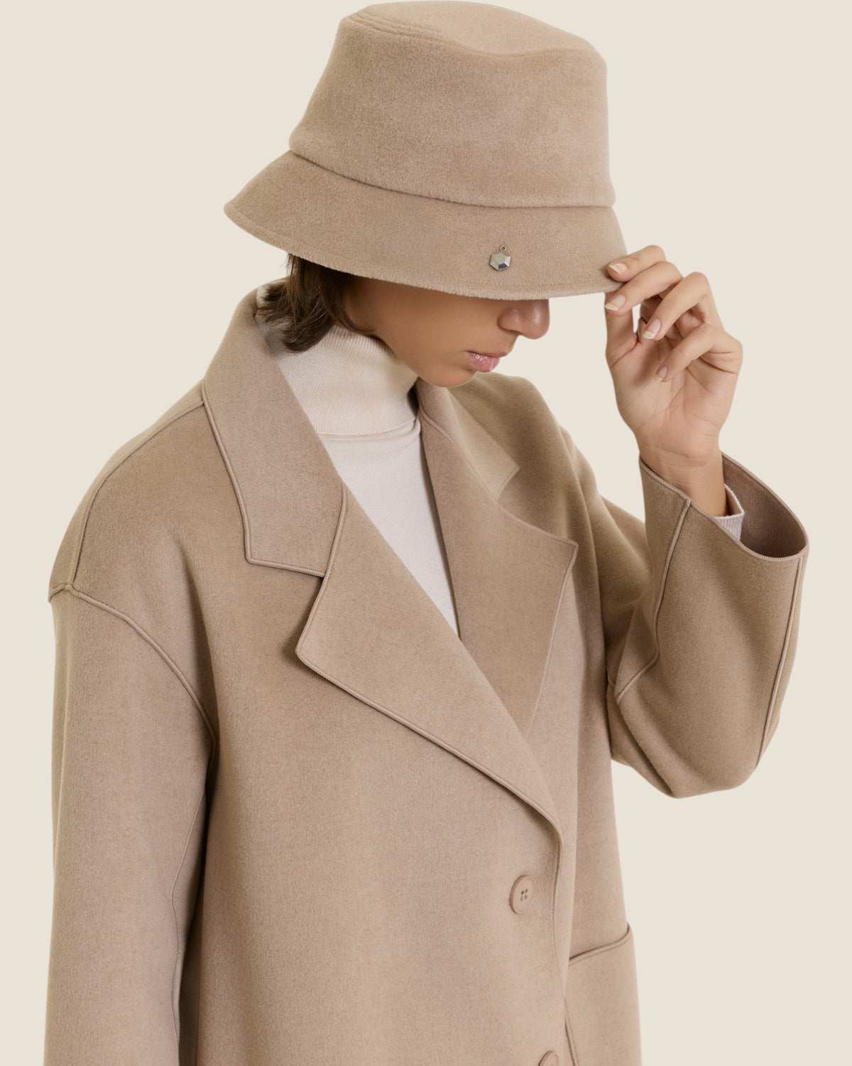 CAPPELLO BUCKET Cammello Mel (1)