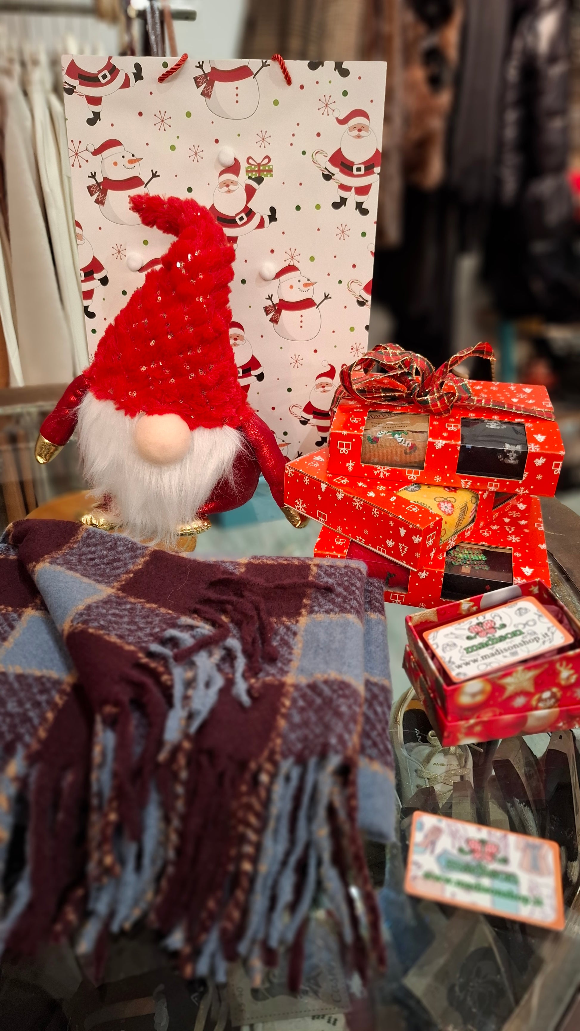 Madison shop Xmas box medium donna