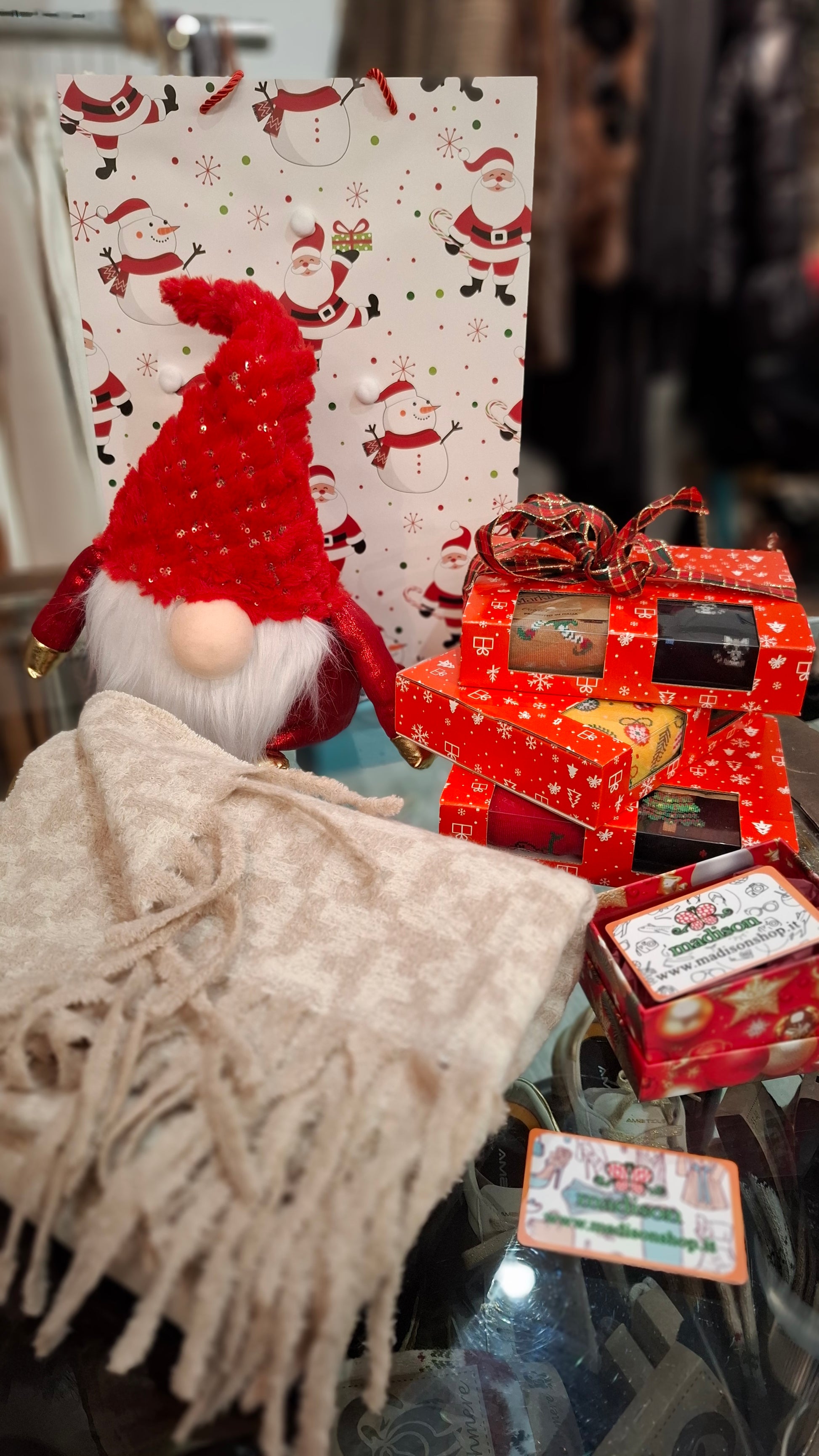 Madison shop Xmas box medium donna